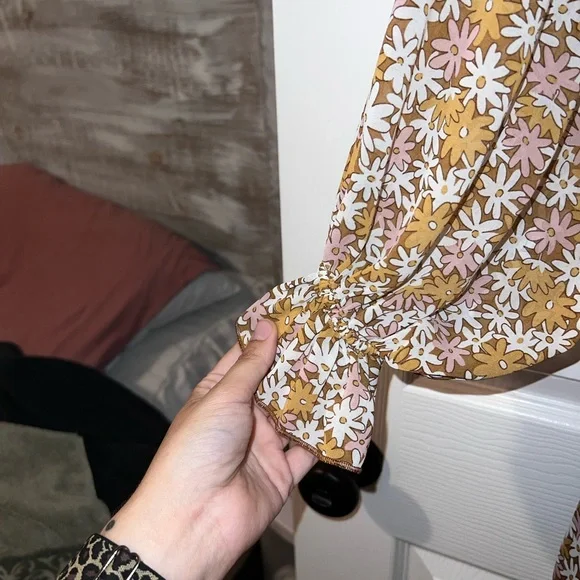 AAKAA MUSTARD FLORAL TASSEL FRONT TIE DRESS SIZE SMALL - Picture 4 of 7